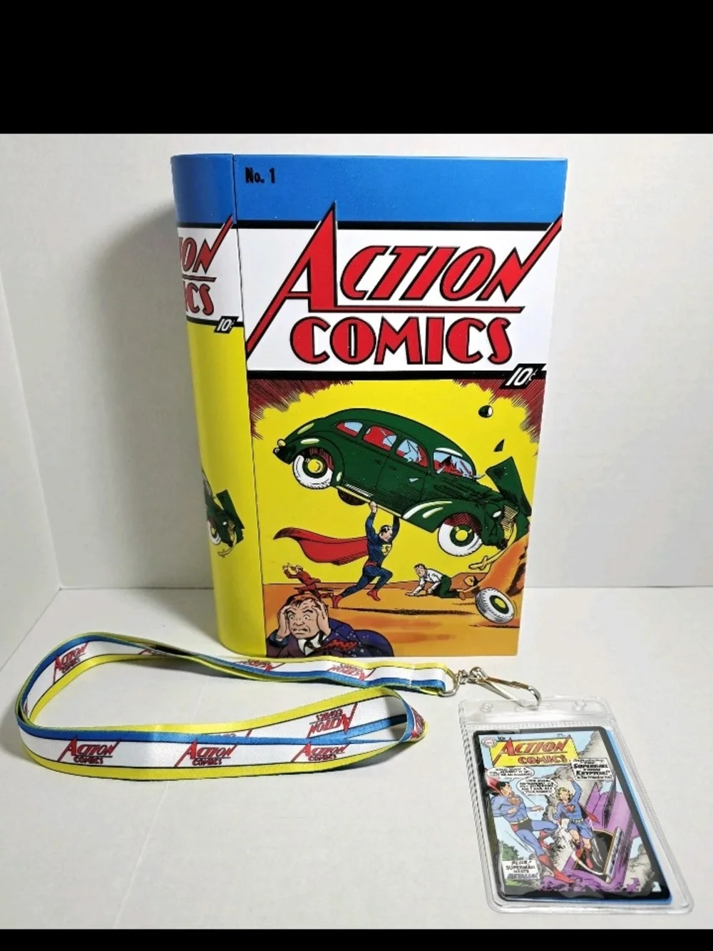 DC 90th Anniversary Tin can & 2 lanyards 🆕✨🍿🍭🎉🎁